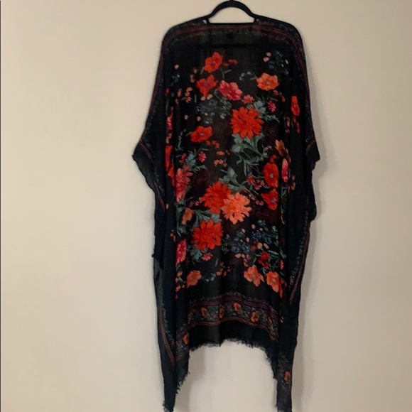 Romantic Floral Cover Up - Picture 5 of 5